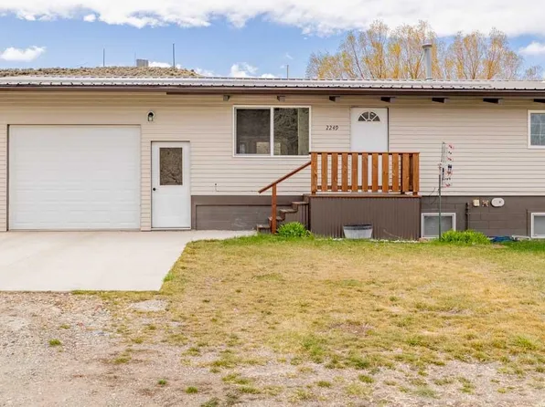 2249 Franklin St, Meeteetse, WY 82433