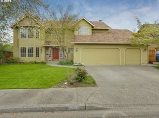 5605 NW Peregrine Pl, Portland, OR 97229