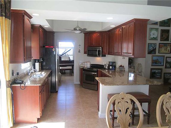 3rd image of 13280 Ipolita St