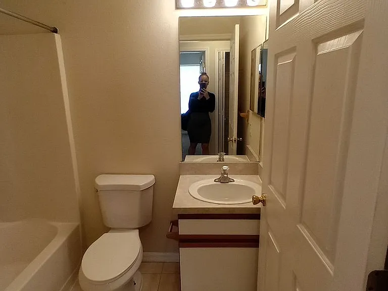 880 E Columbia Ave — Photo 29