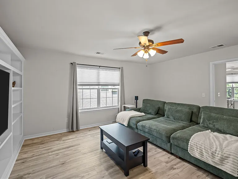 105 Sail Maker Ln — Photo 17