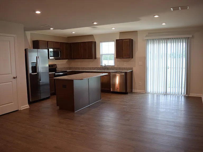 1530 39th Avenue Loop NE #5 — Photo 31