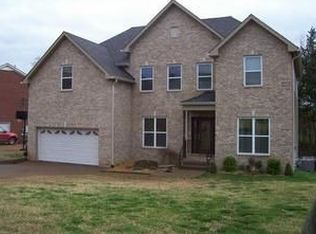 221 Briarcotes Cir, La Vergne, TN 37086