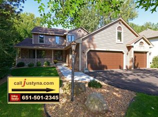 8176 Galway Rd, Woodbury, MN 55125