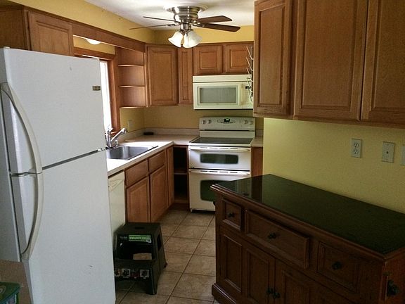 Kitchen off main room