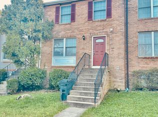 5917 Spruce Run Ct, Centreville, VA 20121