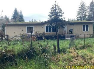 68165 Honeydo Rd, North Bend, OR 97459