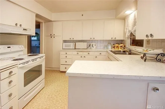 3142 Coolidge Dr — Photo 4