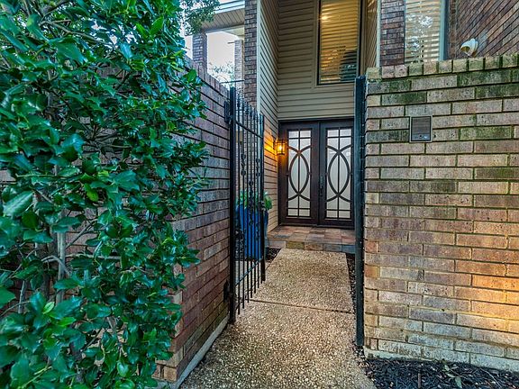 053_2018-10-11_3491-Courtyard-Cir_MLS.jpg