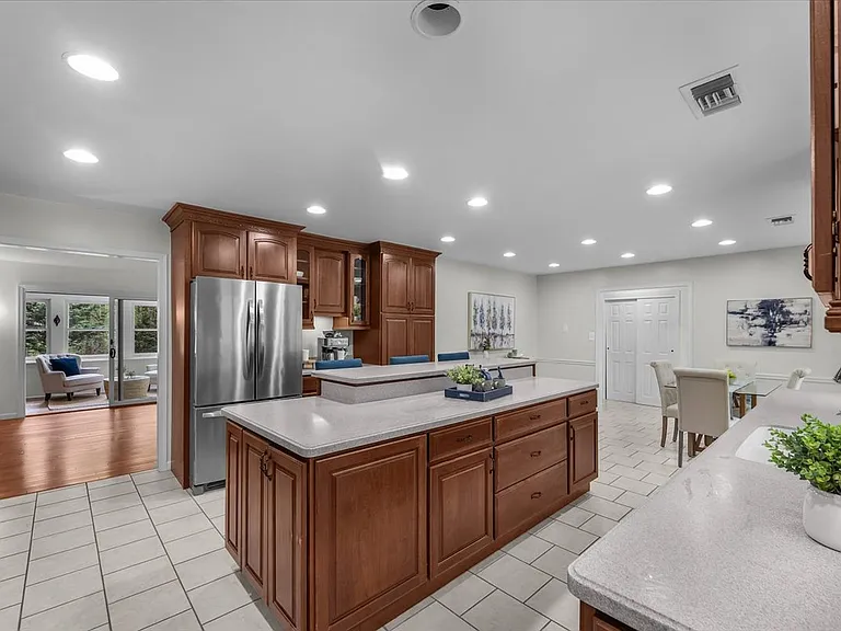 1674 High Point Ln — Photo 18