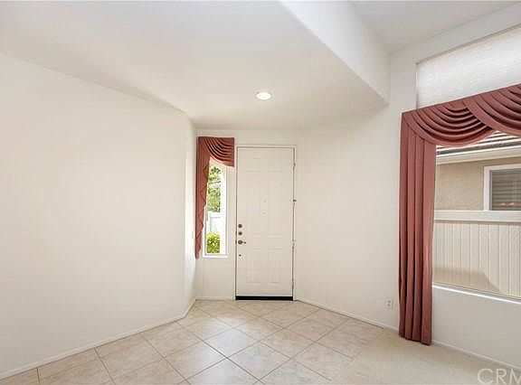 5th image of 28934 Baywater Dr