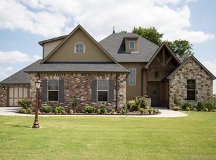 6314 N Twin Creeks Dr, Owasso, OK 74055