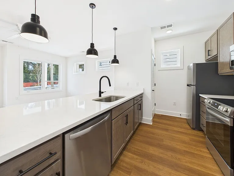 907 Bainbridge St #A — Photo 21