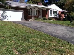 273 Napoleon Dr, Dayton, OH 45429