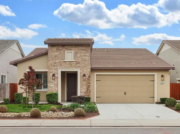 3828 Lookout Dr, Modesto, CA 95355