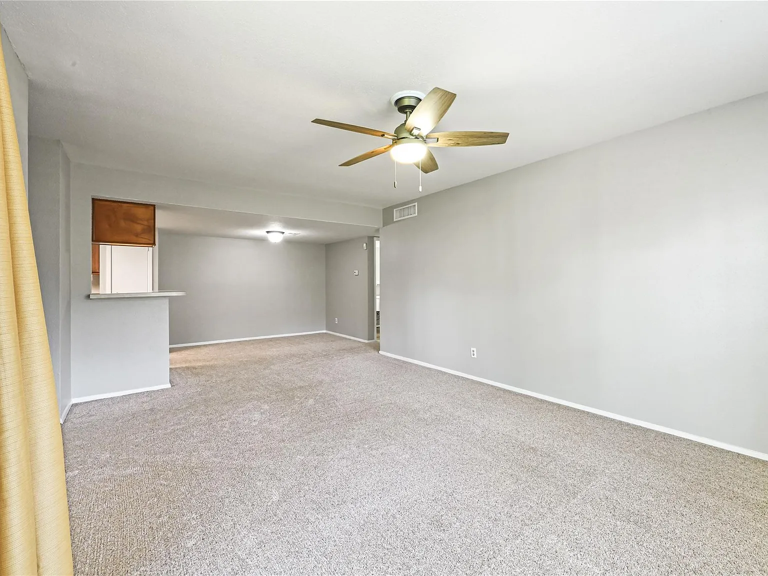2 bed, 2.0 bath, 1044 sqft, $1,400 — Photo 4