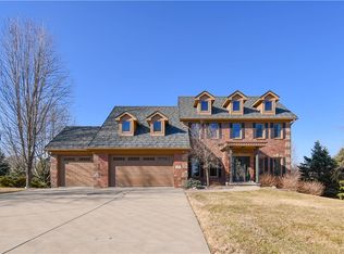 31431 Champagne Rd, Waukee, IA 50263