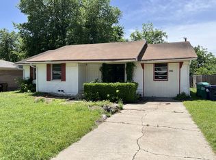 916 Manhattan Dr, Denton, TX 76209