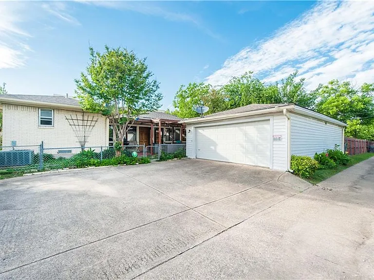 7521 Brentcove Cir — Photo 20