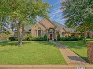 2214 Woodlands Dr, Tyler, TX 75703