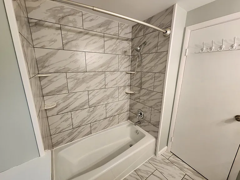 39 Willowick Dr — Photo 3