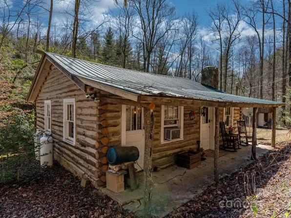 2721 Lakeland Trl, Nebo, NC 28761