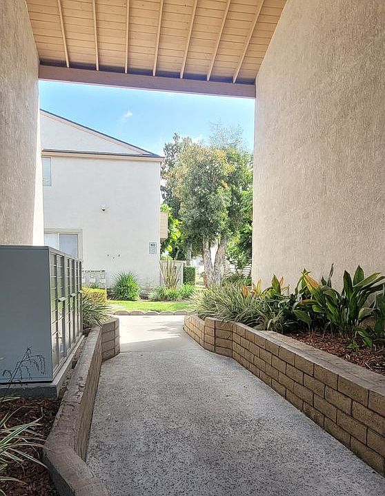 1st image of 13882 Clinton St APT 10