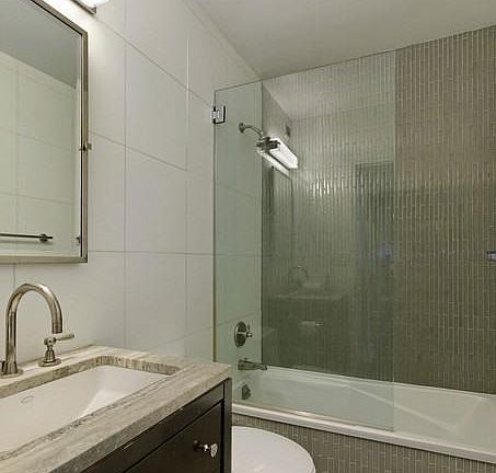 4th image of 211 E 46th St #31B