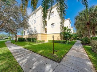 940 Cooper St UNIT 203, Venice, FL 34285