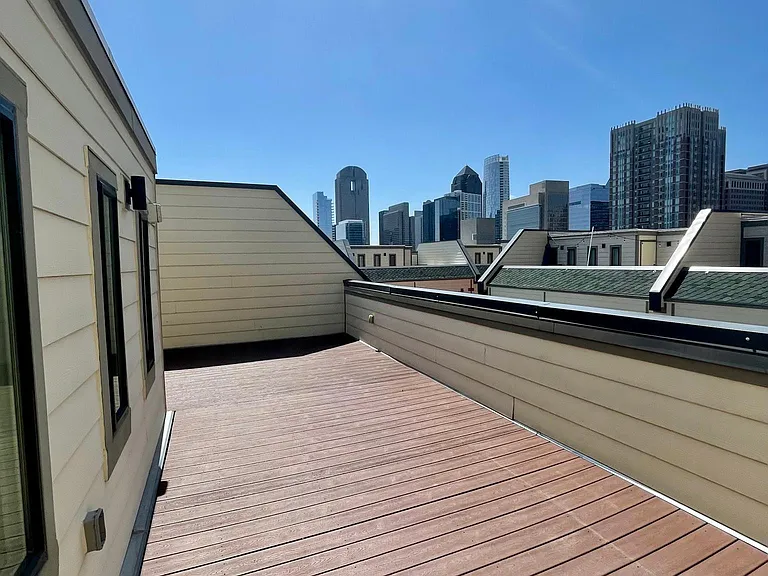 2500 State St #1112 — Photo 35