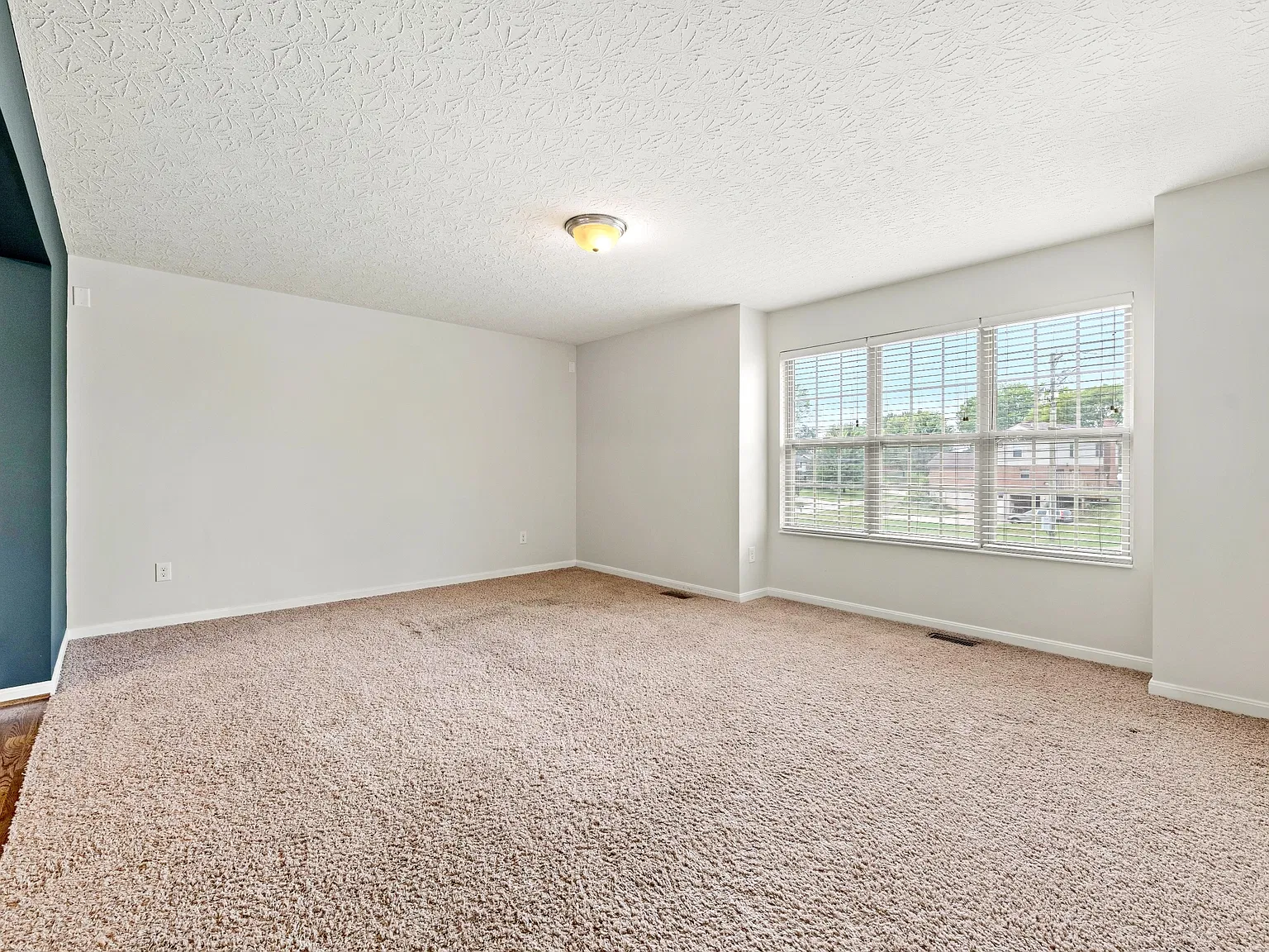 414 Kyles Ln - 1 — Photo 3