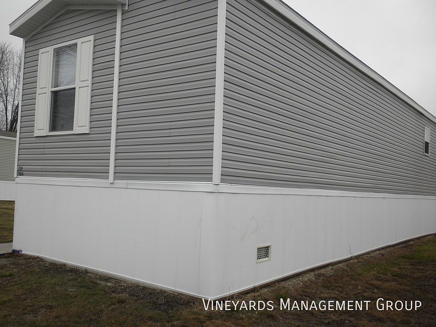 2nd image of 719 Gee St #104