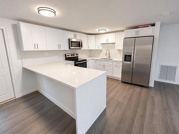 3rd image of 7035 PALISADE DRIVE