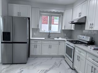 45 Parsons Blvd #1B, Whitestone, NY