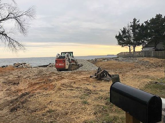 4th image of 6594 Long Beach Dr
