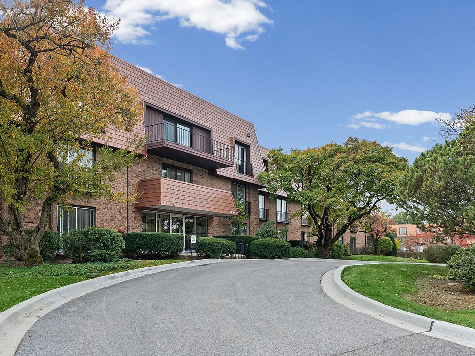1st image of 4000 Dundee Rd APT 209