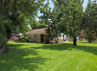 31 14th Ave N, Texas City, TX 77590
