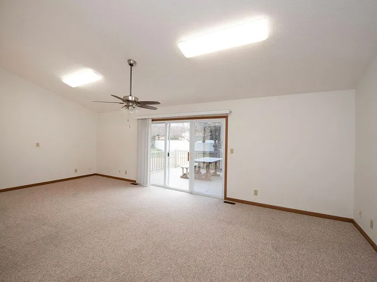 2611 Manchester St — Photo 3