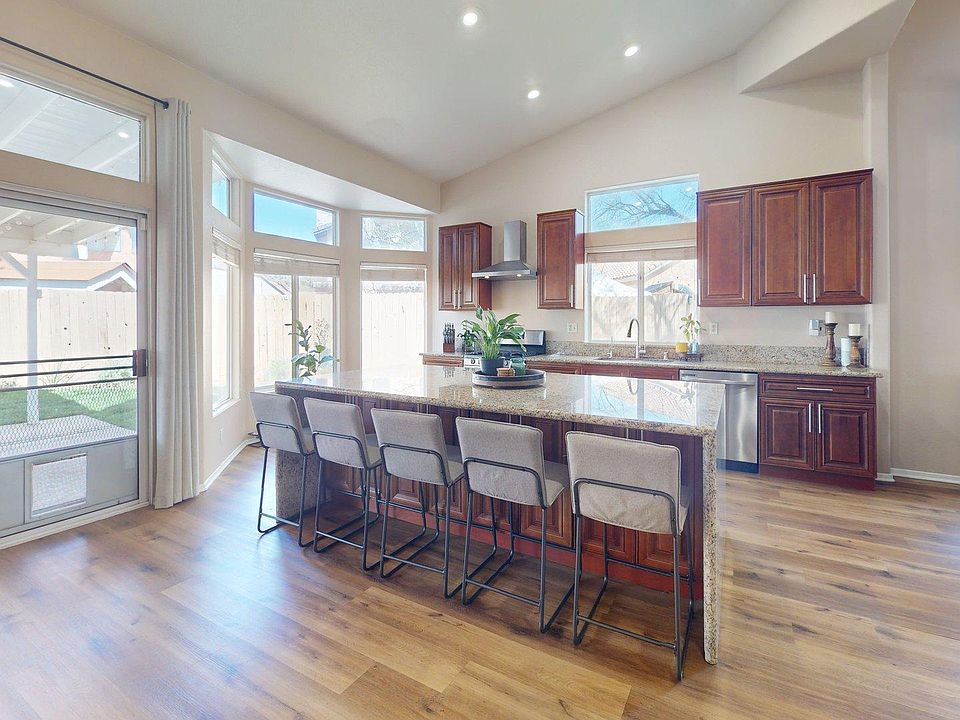 1st image of 45066 Palo Vista Dr