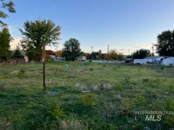 919 S Wardwell Ave, Emmett, ID 83617
