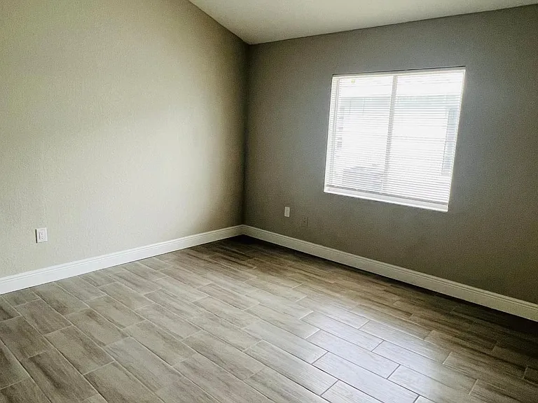 115 Avenida De Bahia #A — Photo 13