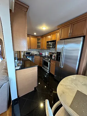 Rented by ERNY LLC | media 29