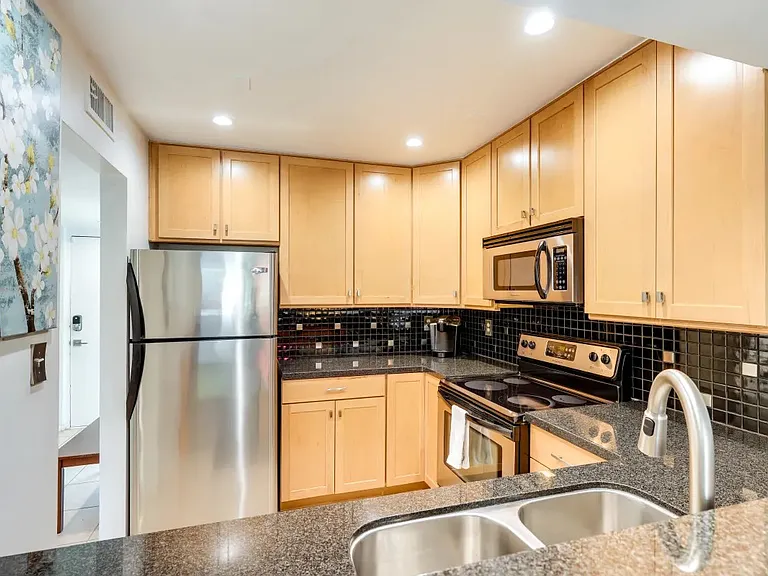 7720 E Heatherbrae Ave #21 — Photo 5