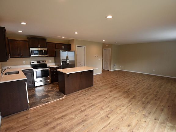 5th image of 2408 167th Street Ct E