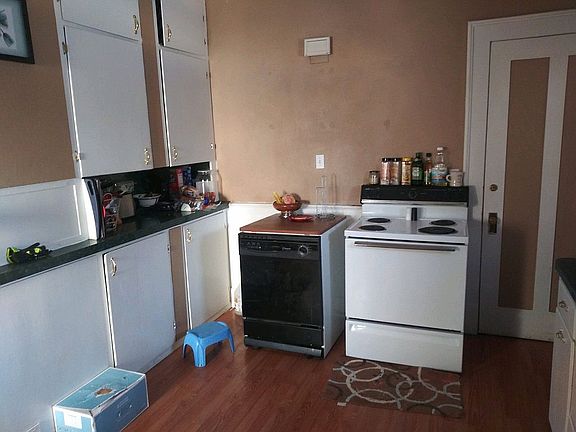 kitchen flr to ceiling cabs