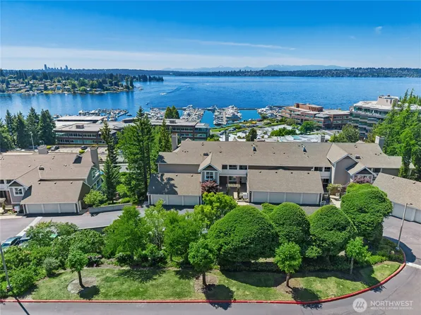5404 Lake Washington Boulevard NE #B, Kirkland, WA 98033