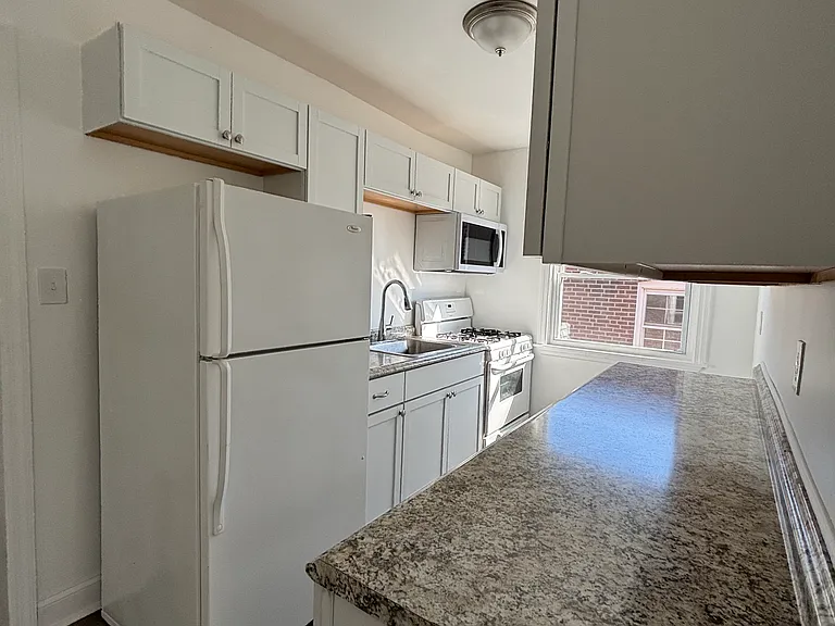 1405 Saint Elizabeth St — Photo 8