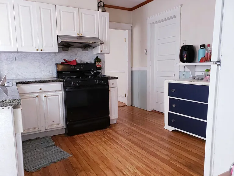 19 Woodward St — Photo 16