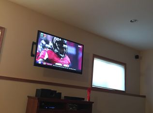 850 Ashworth Dr, Oregon, WI 53575