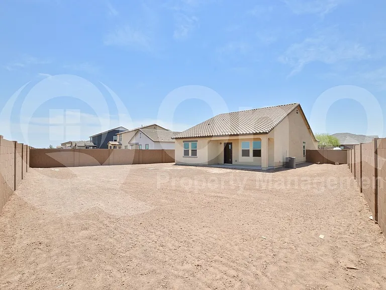 358 S Borromeo Dr — Photo 20